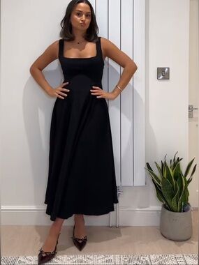 Odd Muse Square Neck Midi dress black